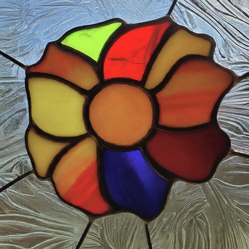 Stained-Glass-22af7bdde083eb9e95.jpeg